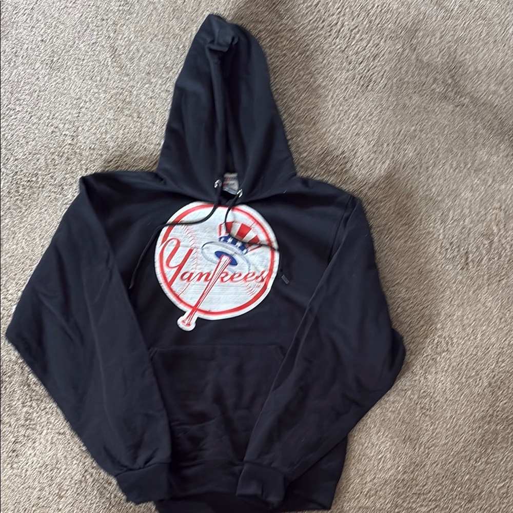 Yankees Black Hoodie Small NEW